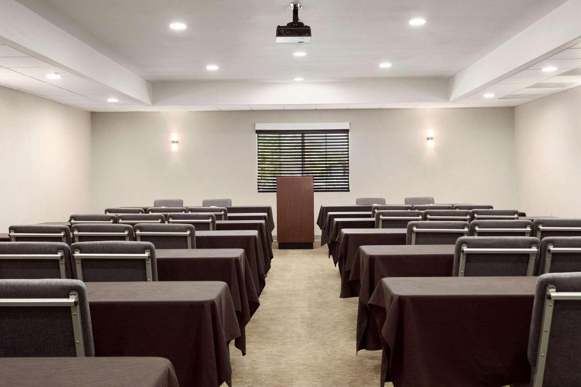 Country Inn & Suites By Radisson, Lackland Afb San Antonio , Tx Extérieur photo