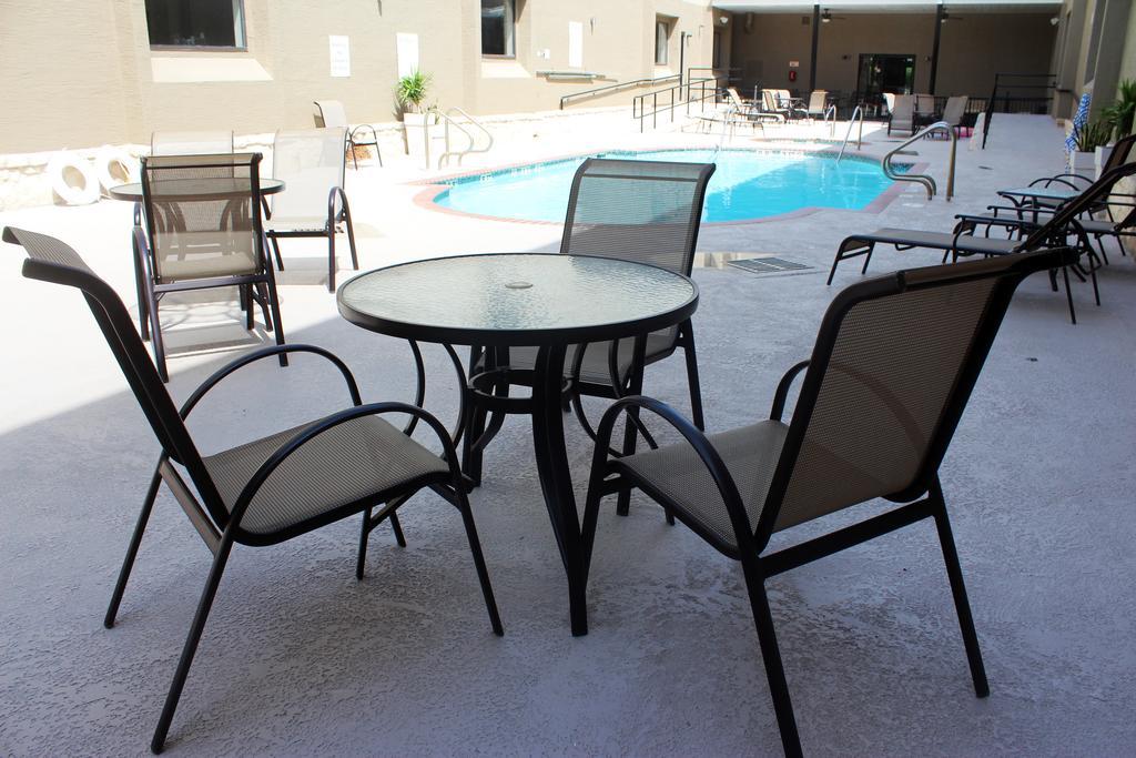 Country Inn & Suites By Radisson, Lackland Afb San Antonio , Tx Extérieur photo